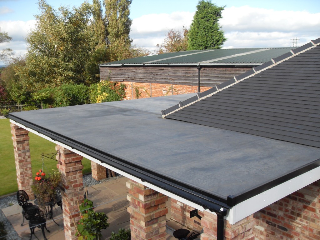 Garage Roof Replacement — roofing detail